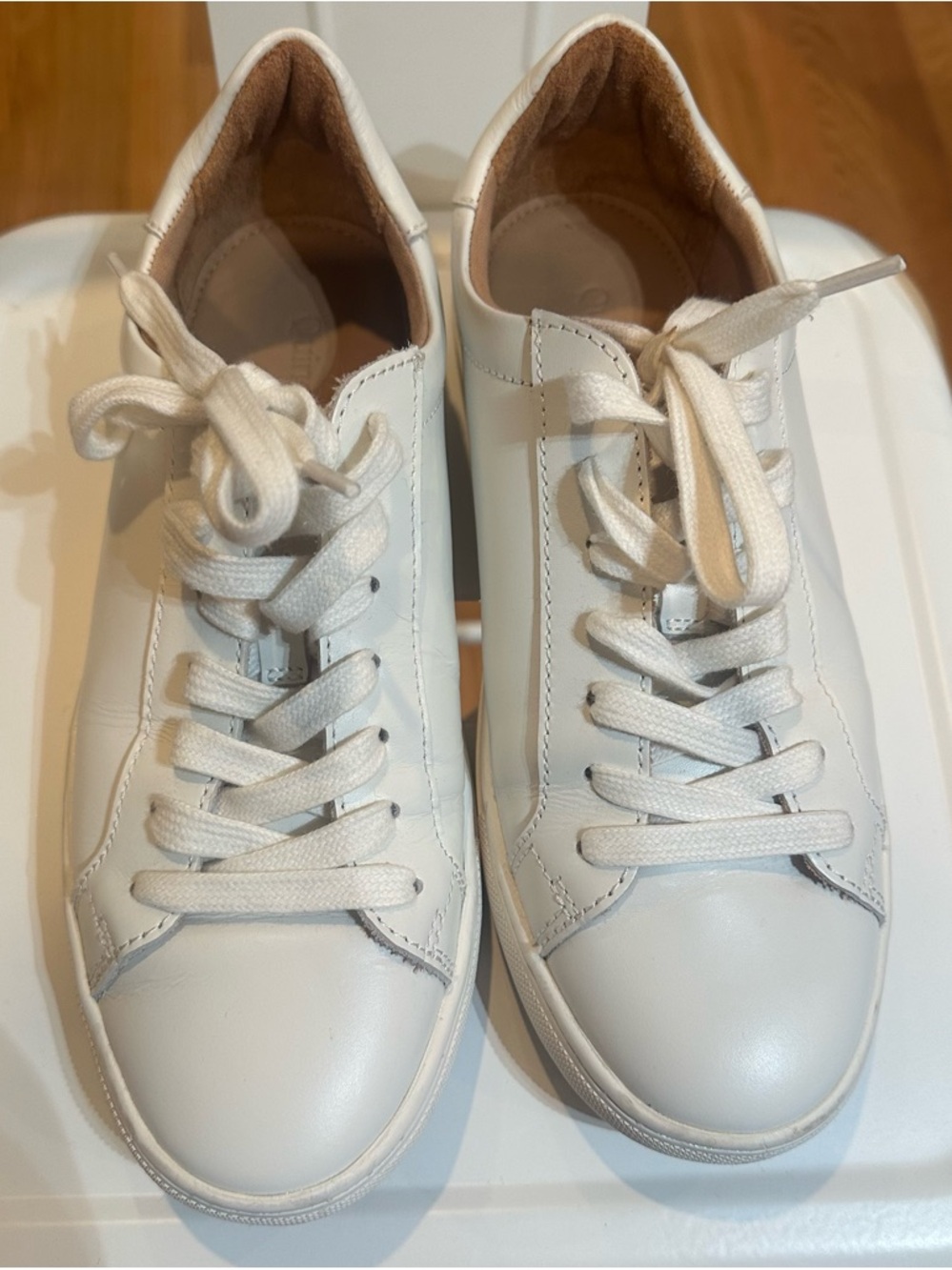 Quince 100% Leather Everyday Sneaker White Low Top Women's